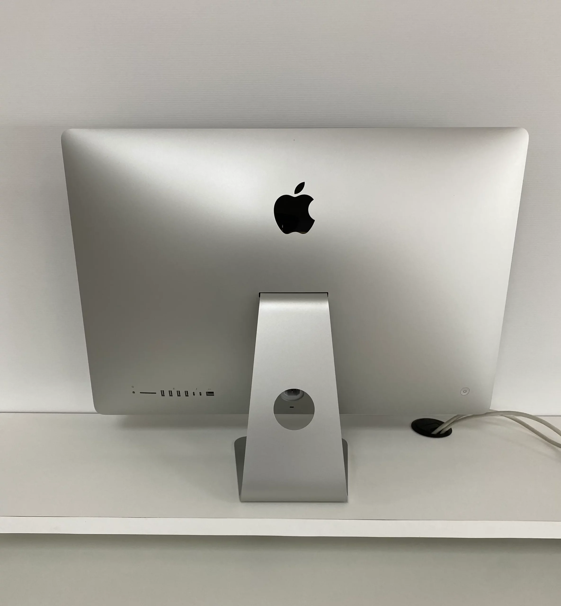 iMac 27インチ 2020モデル A2115 iMac (Retina 5K, 27-inch, 2020) - Technical Specifications
